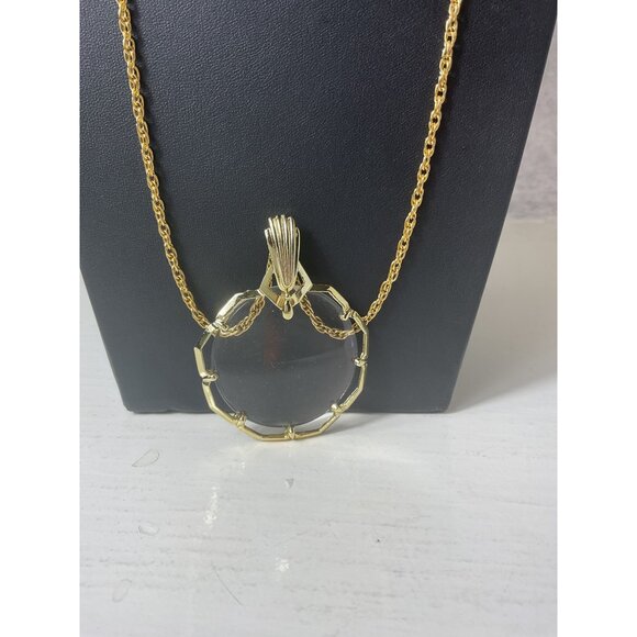 Gold Tone Magnifying Glass Pendant Necklace With Rope Chain & Clasp - Picture 2 of 4
